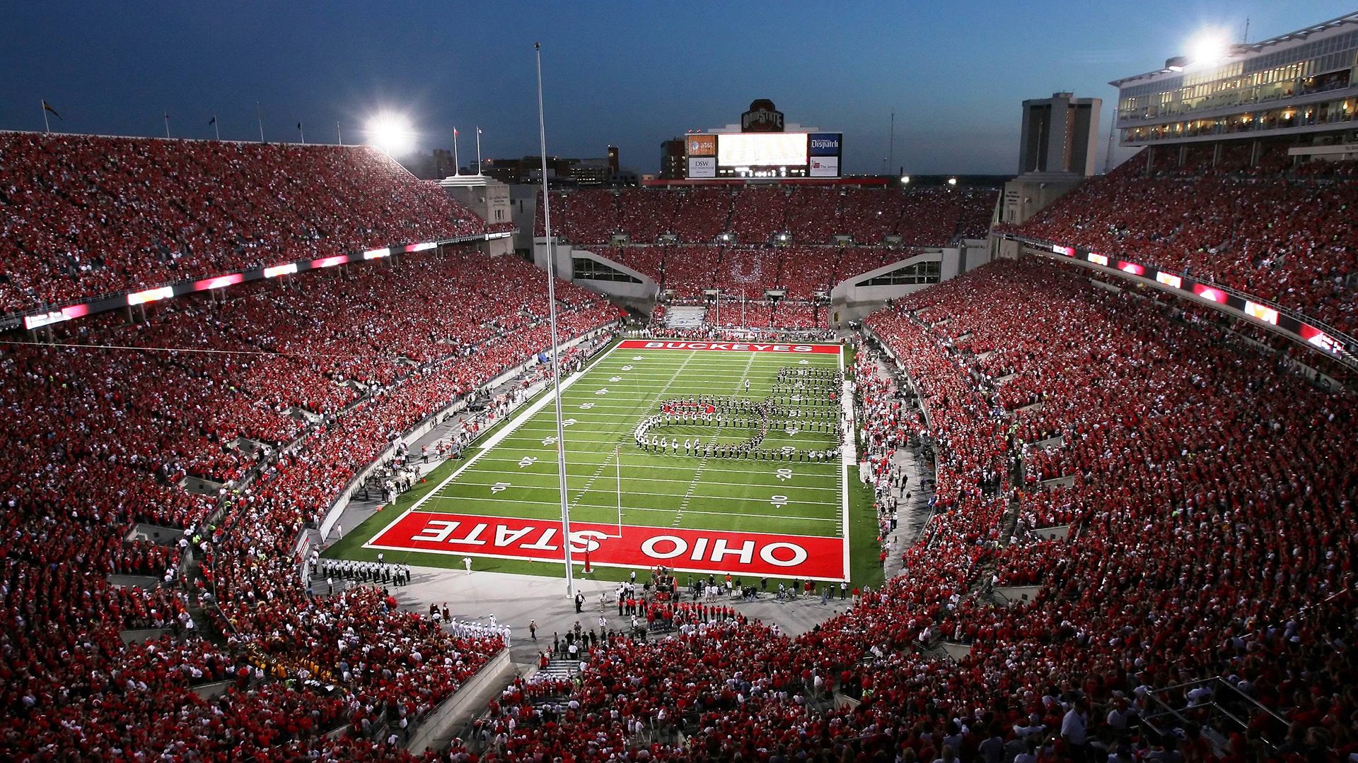 爱游戏官网-年终总决赛四强战激情夜！利拉德里突外投，AC米兰险胜巴塞罗那